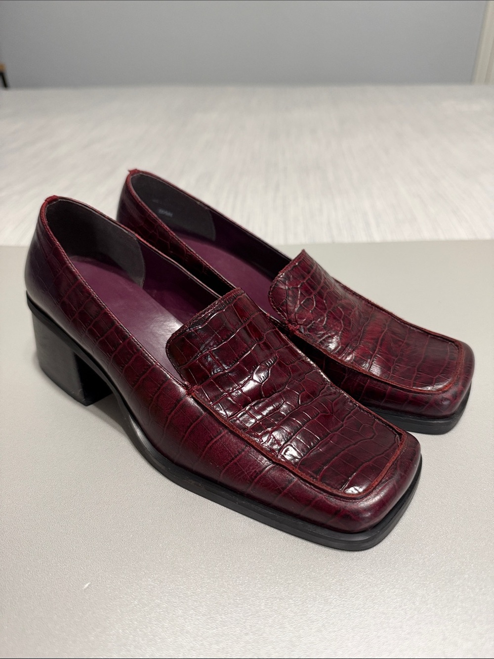 VTG Bandolino Y2K Oxblood Crocodile Block Heeled Chunky Loafers Square Toe 8.5